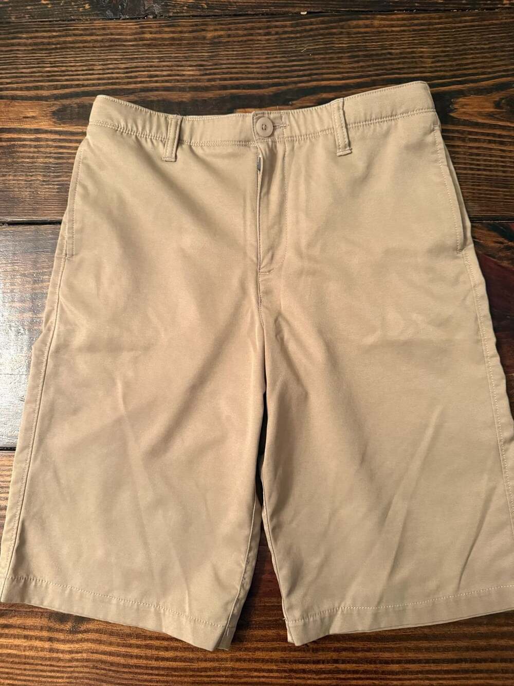 Under Armour HeatGear Loose Fit Chino Shorts Khaki Size 16